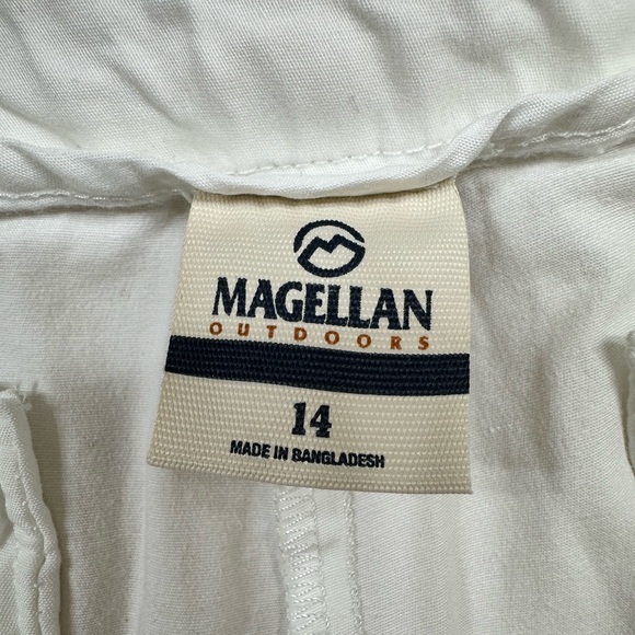 Magellan white shorts - sz.14 - Picture 3 of 3